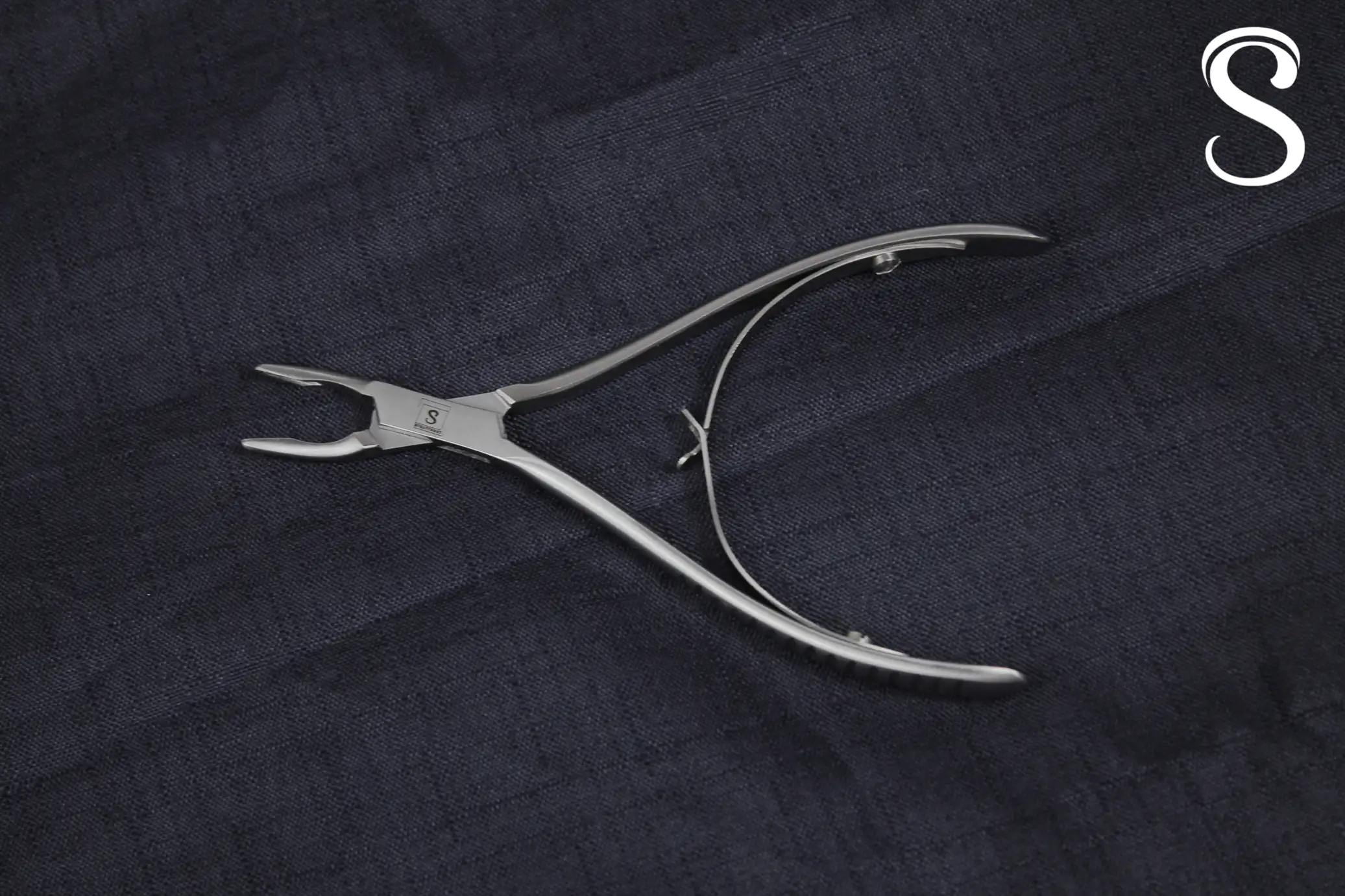 Pinza gubia