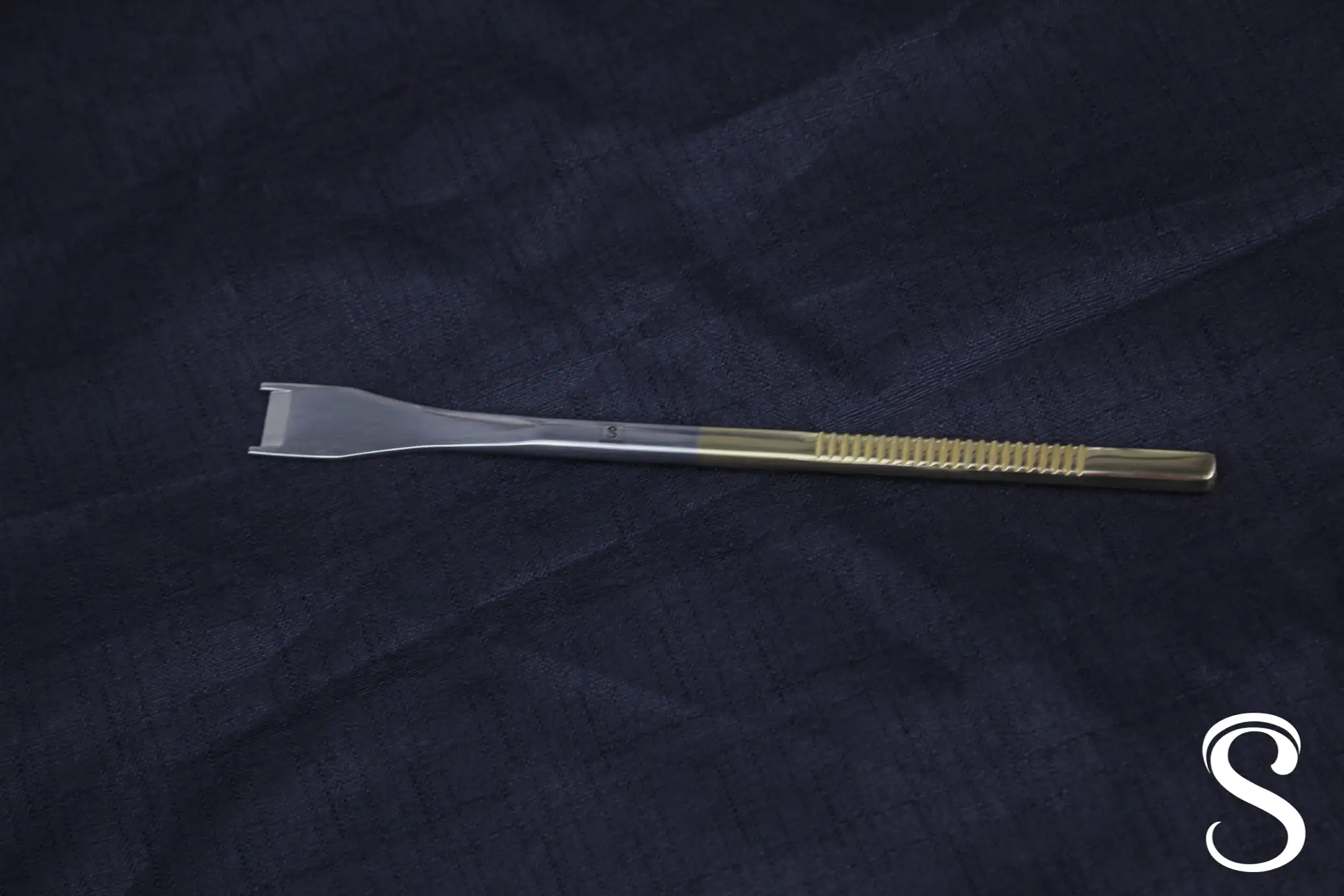 Osteotomo doble guarda 10mm